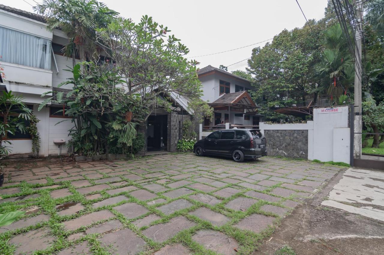 Imelda Residence Setrasari Redpartner Bandung Buitenkant foto