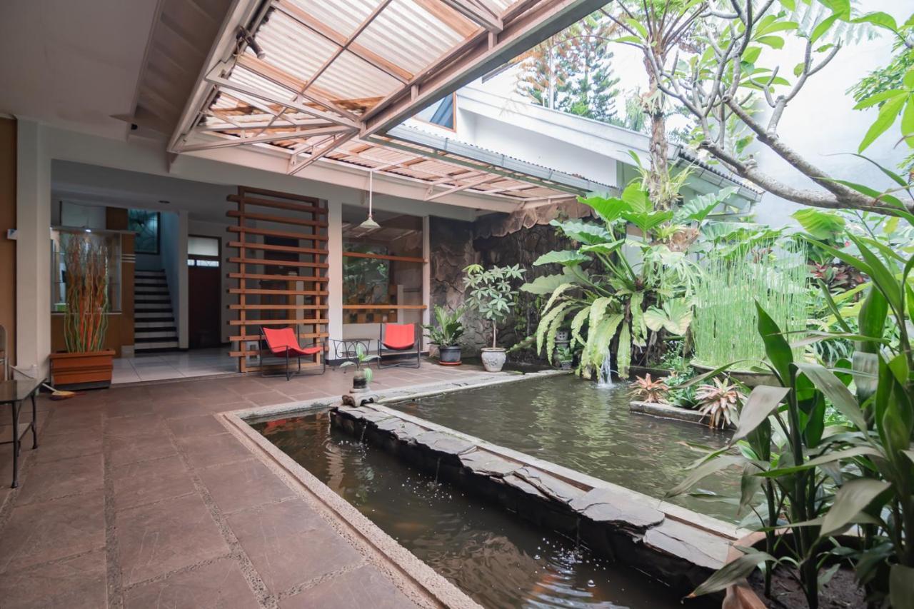 Imelda Residence Setrasari Redpartner Bandung Buitenkant foto